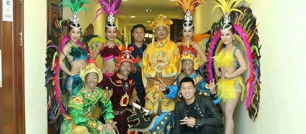 3 cô gái trên sân khấu Táo Quân đã nóng bỏng, ngoài đời còn bốc lửa hơn 3 cô gái trên sân khấu Táo Quân đã nóng bỏng, ngoài đời còn bốc lửa hơn - Sputnik Việt Nam