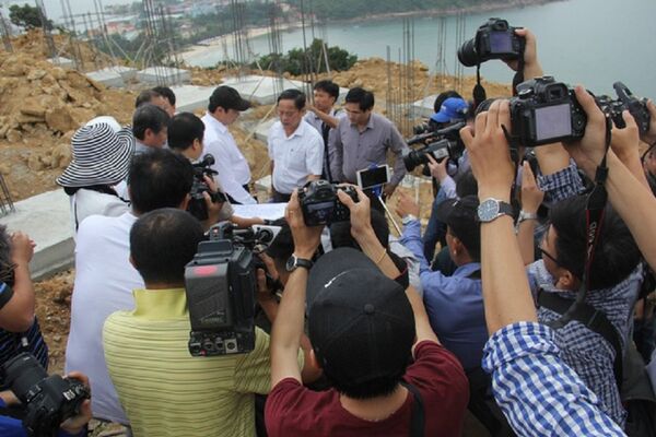 Thời gian qua báo chí tại Đà Nẵng đã góp phần phanh phui nhiều vụ việc tiêu cực đình đám liên quan đến đất đai, dự án - Sputnik Việt Nam