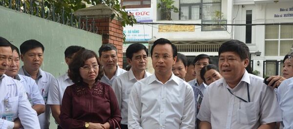 Ông Nguyễn Xuân Anh kiểm tra Bệnh viện Đa khoa Đà Nẵng - Sputnik Việt Nam
