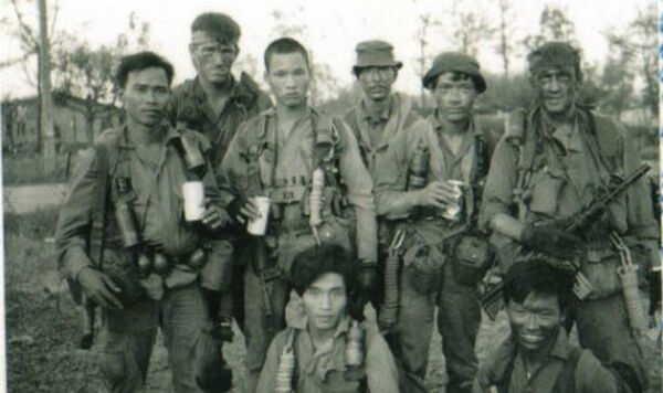 Nhóm biệt kích VNCH được chuyên gia Mỹ huấn luyện trước khi tung ra miền Bắc Nhóm biệt kích VNCH được chuyên gia Mỹ huấn luyện trước khi tung ra miền Bắc - Sputnik Việt Nam