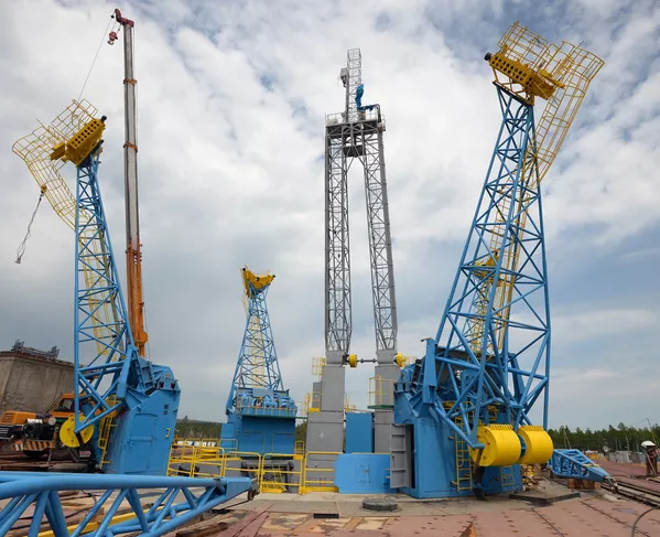 Cột nhiên liệu tại sân bay vũ trụ Vostochny ở tỉnh Amurskaya Cột nhiên liệu tại sân bay vũ trụ Vostochny ở tỉnh Amurskaya - Sputnik Việt Nam