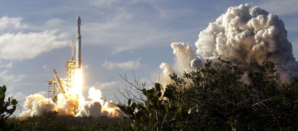 Falcon 9 - Sputnik Việt Nam