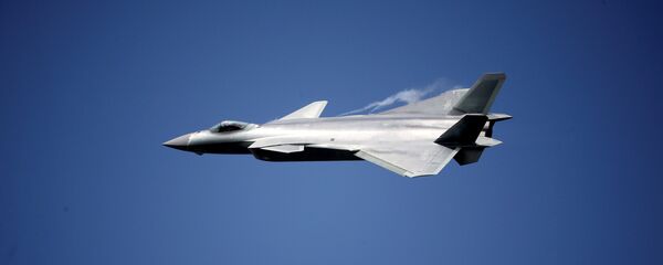 China unveils its J-20 stealth fighter on an air show in Zhuhai, Guangdong Province, China, November 1, 2016. - Sputnik Việt Nam