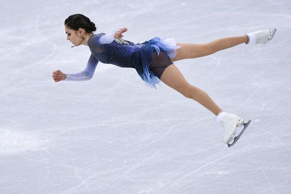 Nữ vận động viên trượt băng nghệ thuật Nga Evgenya Medvedeva tại Thế vận hội ở Pyeongchang Nữ vận động viên trượt băng nghệ thuật Nga Evgenya Medvedeva tại Thế vận hội ở Pyeongchang - Sputnik Việt Nam