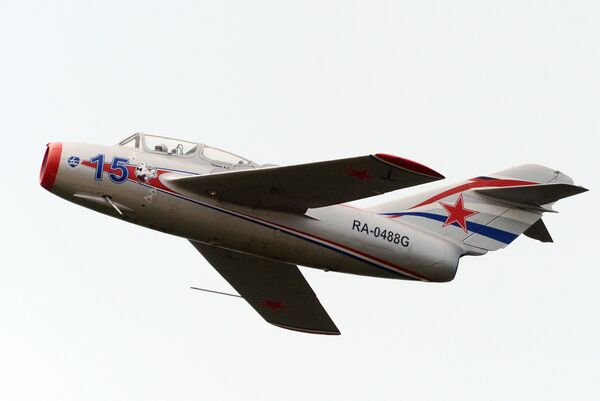 MiG-15 MiG-15 - Sputnik Việt Nam