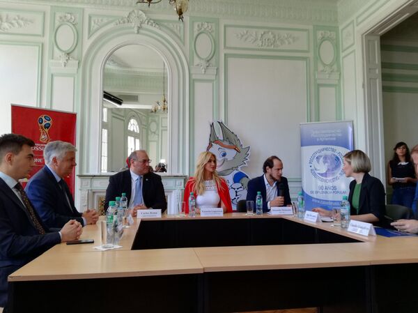 Victoria Lopyreva tại Argentina - Sputnik Việt Nam