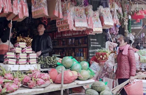 Bùi Tiến Dũng đi chợ mua sắm Bùi Tiến Dũng đi chợ mua sắm - Sputnik Việt Nam