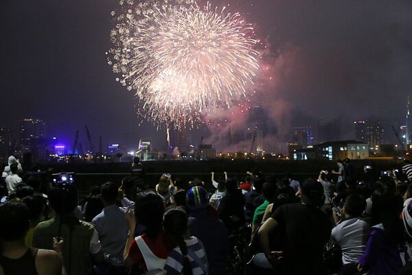 Thủ tướng chấp thuận 7 địa điểm được bắn pháo hoa vào Tết dương 2021 - Sputnik Việt Nam