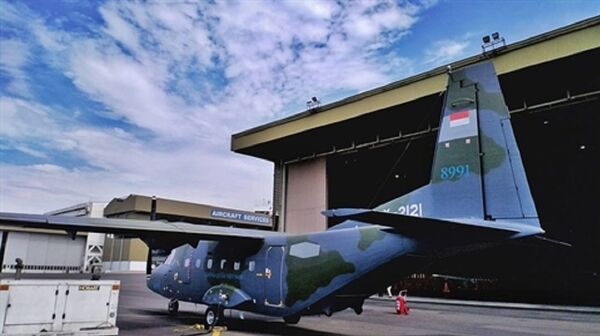 Máy bay vận tải - tuần thám biển NC-212i mang số hiệu 8991 của Việt Nam - Sputnik Việt Nam