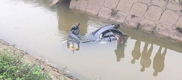 Hiện trường nơi phát hiện chiếc xe máy của nạn nhân - Sputnik Việt Nam