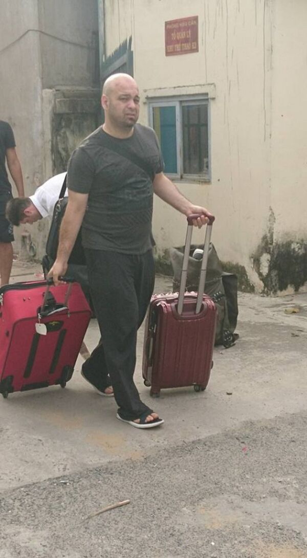 Flores về nước trong sự bất ngờ của nhiều ngư - Sputnik Việt Nam