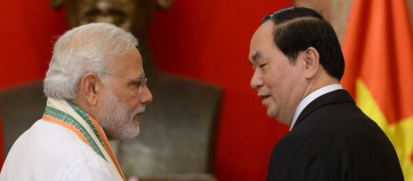Thủ tướng Ấn Độ Narendra Modi và Chủ tịch nước Việt Nam Trần Đại Quang tại một cuộc họp tại Hà Nội, năm 2016 Thủ tướng Ấn Độ Narendra Modi và Chủ tịch nước Việt Nam Trần Đại Quang tại một cuộc họp tại Hà Nội, năm 2016 - Sputnik Việt Nam