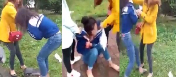 Hình ảnh nữ sinh cấp 3 bị đánh đập dã man. - Sputnik Việt Nam