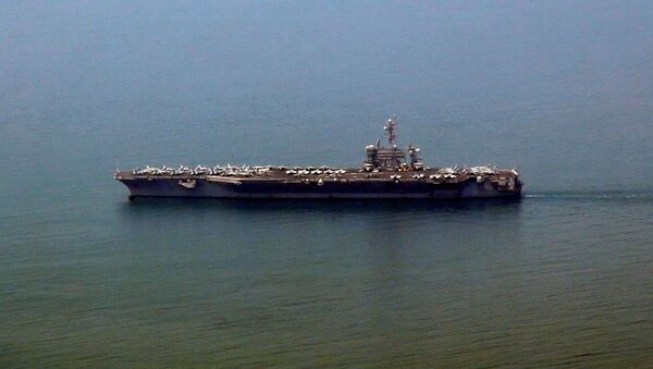 Tàu sân bay Mỹ USS Carl Vinson vào cảng Đà Nẵng, Việt Nam - Sputnik Việt Nam