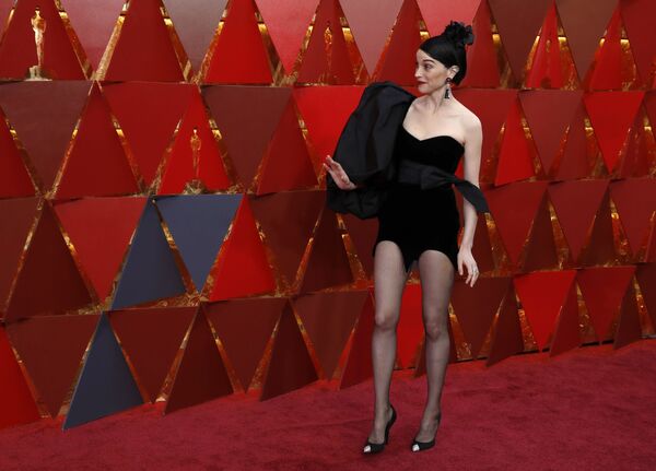 Ca sĩ St. Vincent trên thảm đỏ lễ trao giải Oscar-2018 - Sputnik Việt Nam