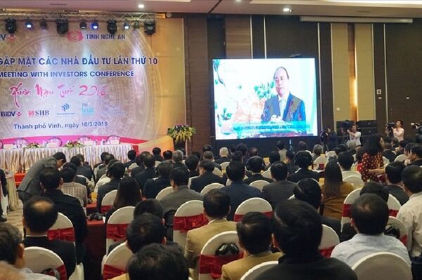 Thủ tướng Nguyễn Xuân Phúc và lãnh đạo các bộ, ban ngành tham dự Hội nghị. - Sputnik Việt Nam