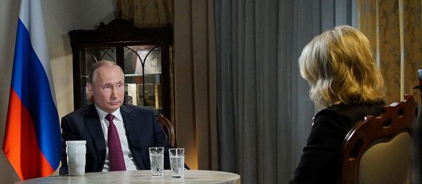 Tổng thống Nga Vladimir Putin trả lời phỏng vấn của nữ báo NBC Tổng thống Nga Vladimir Putin trả lời phỏng vấn của nữ báo NBC - Sputnik Việt Nam