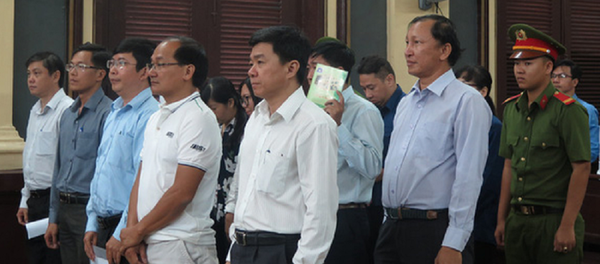 10 bị cáo trong phần xét hỏi ngày 12-3 10 bị cáo trong phần xét hỏi ngày 12-3 - Sputnik Việt Nam