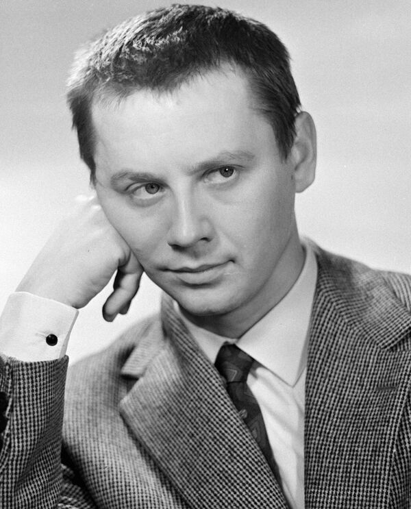 Oleg Tabakov - Sputnik Việt Nam