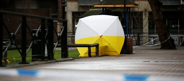 Полицейское оцепление в городе Солсбери после госпитализации бывшего полковника ГРУ Сергея Скрипаля - Sputnik Việt Nam