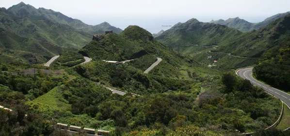 Đường đèo Col de Tyurin trong dãy núi Alps của Pháp. Đường đèo Col de Tyurin trong dãy núi Alps của Pháp. - Sputnik Việt Nam