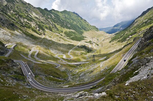 Đường Transfagarasan trong dãy núi Carpathians - Sputnik Việt Nam