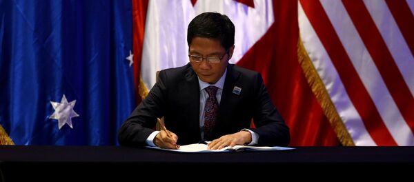 Bộ trưởng Thương mại và Công nghiệp Việt Nam Trần Tuấn Anh trong chuyến thăm Santiago, Chile - Sputnik Việt Nam