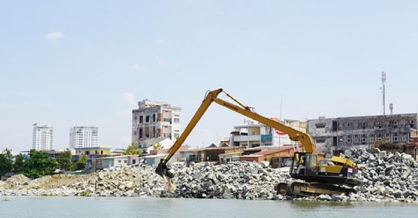 Dự án lấn sông Đồng Nai (ảnh chụp năm 2015) Dự án lấn sông Đồng Nai (ảnh chụp năm 2015) - Sputnik Việt Nam