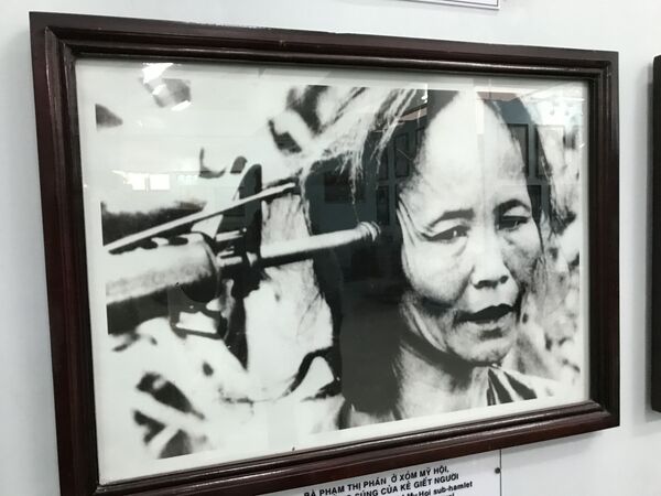 Vụ thảm sát dân thường do binh lính Quân đội Hoa Kỳ tiến hành ở Sơn Mỹ, Việt Nam. Năm 1968 - Sputnik Việt Nam