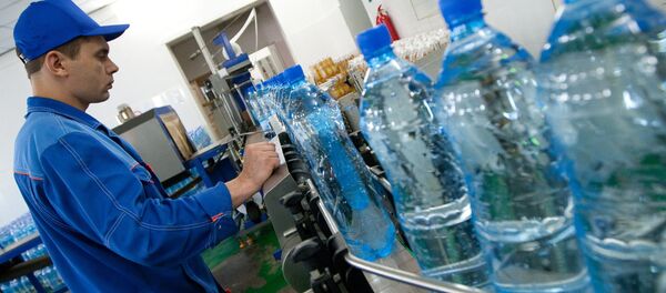Цех розлива минеральной воды  - Sputnik Việt Nam