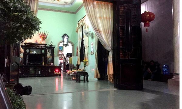 Gia đình chuẩn bị hậu sự cho bà Nga.  - Sputnik Việt Nam