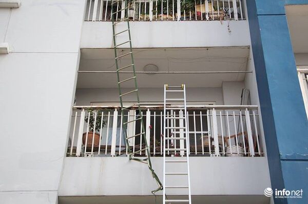 Mọi dụng cụ đều được người dân tận dụng, chắp vá để thoát khỏi đám cháy - Sputnik Việt Nam