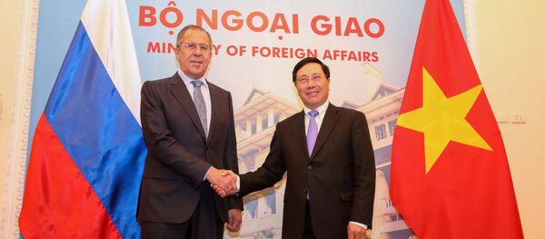 Bộ trưởng Ngoại giao Phạm Bình Minh hội đàm với người đồng cấp Nga Sergei Lavrov. - Sputnik Việt Nam