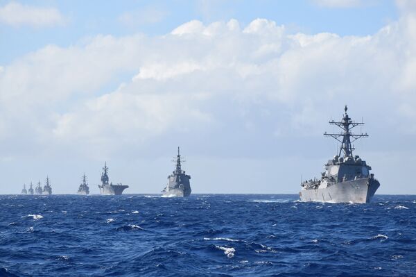 USS Mustin (DDG 89) và USS McCampbell (DDG 85) - Sputnik Việt Nam