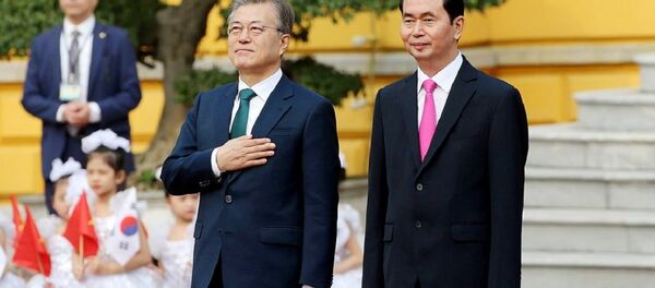 Tổng thống Hàn Quốc Moon Jae In và Chủ tịch nước Trần Đại Quang Tổng thống Hàn Quốc Moon Jae In và Chủ tịch nước Trần Đại Quang - Sputnik Việt Nam