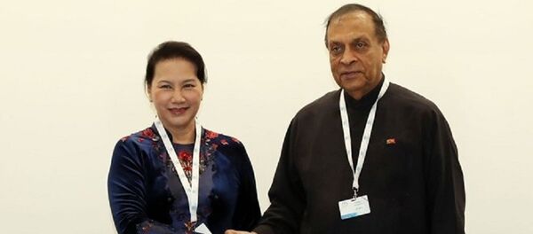 Chủ tịch Quốc hội Nguyễn Thị Kim Ngân tiếp Chủ tịch Quốc hội Sri Lanka, ông Karu Jayasuriya. Chủ tịch Quốc hội Nguyễn Thị Kim Ngân tiếp Chủ tịch Quốc hội Sri Lanka, ông Karu Jayasuriya. - Sputnik Việt Nam