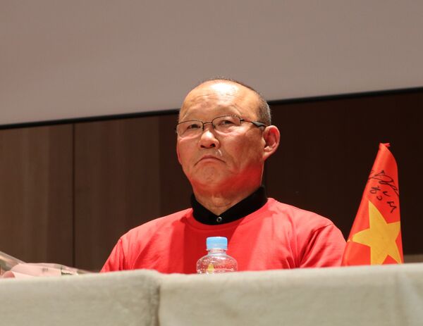 huấn luyện viên Park Hang-seo huấn luyện viên Park Hang-seo - Sputnik Việt Nam