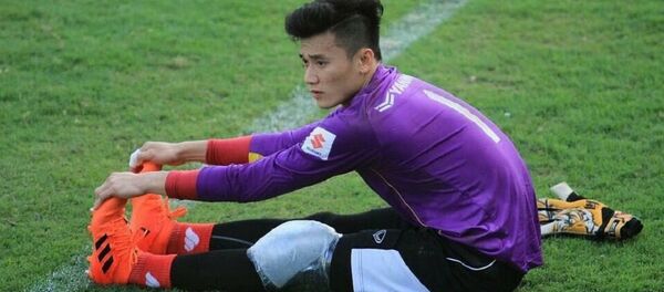Thủ môn Bùi Tiến Dũng Thủ môn Bùi Tiến Dũng - Sputnik Việt Nam