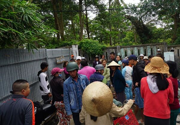 Người dân phường Nam Ô tụ tập phản đối chủ đầu tư Người dân phường Nam Ô tụ tập phản đối chủ đầu tư - Sputnik Việt Nam