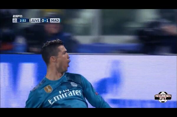 Ronaldo trong bàn thắng mở tỷ số trận đấu. - Sputnik Việt Nam