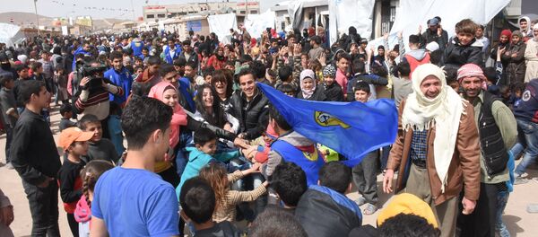 Ngày hội cho trẻ em từ Đông Ghouta trong trại tị nạn - Sputnik Việt Nam