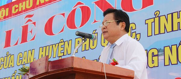 Ông Đinh Khoa Toàn, Chủ tịch UBND huyện Phú Quốc phát biểu tại Lễ công bố. Ông Đinh Khoa Toàn, Chủ tịch UBND huyện Phú Quốc phát biểu tại Lễ công bố. - Sputnik Việt Nam
