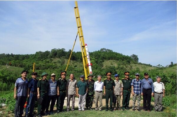 Hội đồng nghiệm thu kỹ thuật đánh giá kết quả phóng thử nghiệm tại hiện trường - Sputnik Việt Nam