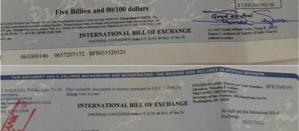 Hai tờ hối phiếu mà tỉ phú USD dỏm mang sang Việt Nam. Ảnh: Công an cung cấp Hai tờ hối phiếu mà tỉ phú USD dỏm mang sang Việt Nam. Ảnh: Công an cung cấp - Sputnik Việt Nam