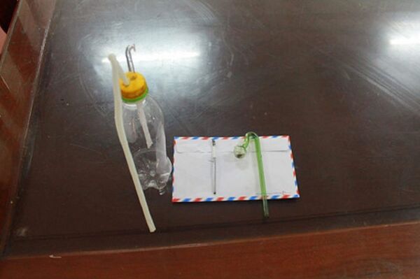 Dụng cụ nhóm thanh niên dùng để sử dụng ma túy đá - Sputnik Việt Nam