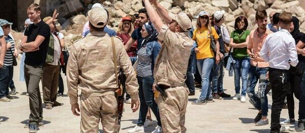 Khách du lịch đang trở lại thành phố Aleppo - Sputnik Việt Nam