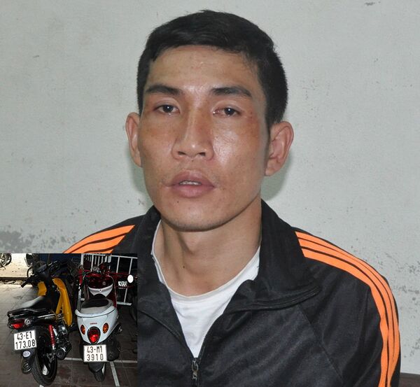 Trương Quốc Duy bị tạm giữ hình sự để tiếp tục điều tra các vụ trộm khác và 2 xe máy bị tạm giữ (ảnh nhỏ) - Sputnik Việt Nam