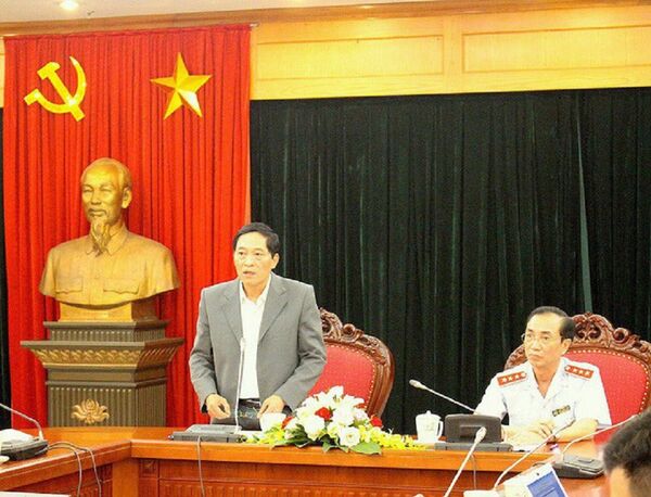 Thứ trưởng Bộ KH&CN Trần Văn Tùng khẳng định, sẽ cung cấp thông tin, tài liệu kịp thời, đồng thời chỉ đạo các đơn vị liên quan phối hợp chặt chẽ, tạo điều kiện thuận lợi để đoàn thanh tra làm việc. - Sputnik Việt Nam