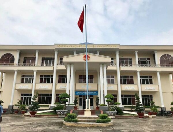 Thanh tra tỉnh Kiên Giang xác định, UBND huyện Phú Quốc thực hiện việc quản lý nhà nước về đất đai tại địa phương chưa tốt; thiếu kiểm tra, giám sát các cơ quan chuyên môn và UBND các xã, thị trấn. Thanh tra tỉnh Kiên Giang xác định, UBND huyện Phú Quốc thực hiện việc quản lý nhà nước về đất đai tại địa phương chưa tốt; thiếu kiểm tra, giám sát các cơ quan chuyên môn và UBND các xã, thị trấn. - Sputnik Việt Nam