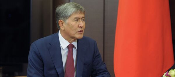 Tổng thống Almazbek Atambayev Tổng thống Almazbek Atambayev - Sputnik Việt Nam